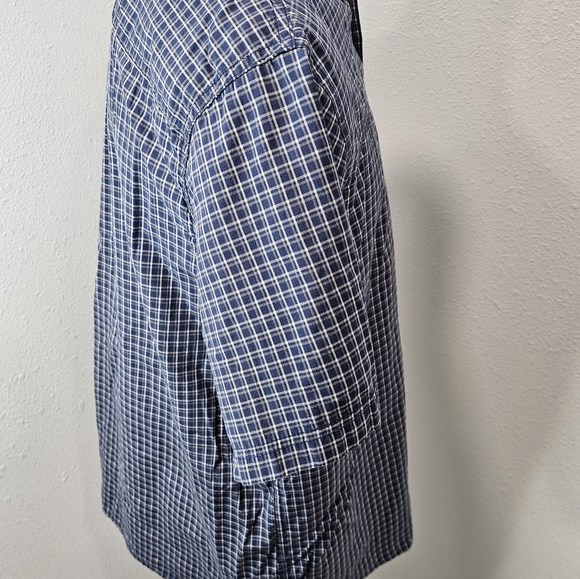 G.H.Bass button down t-shirt - Picture 5 of 6